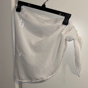 White “Wifey to Be” sarong